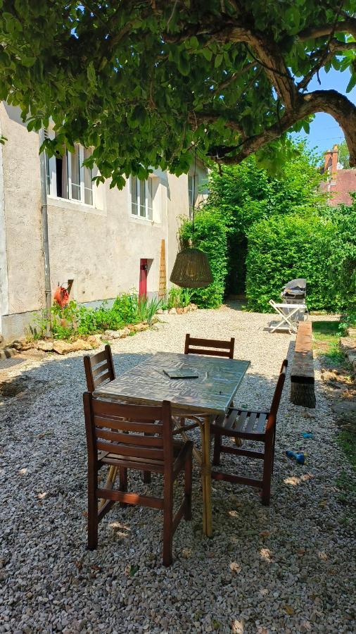 Bed and Breakfast Le Grand Barrois à Crécy-la-Chapelle Extérieur photo